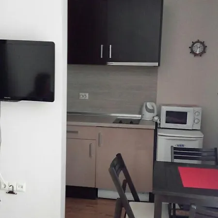 Apartment Studio In Dawn Park Deluxe *
